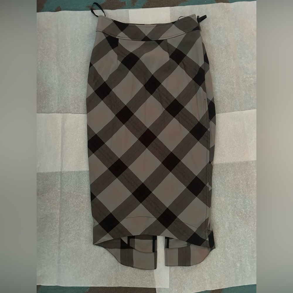 Free people plaid pencil skirt with longer hem in back size 0